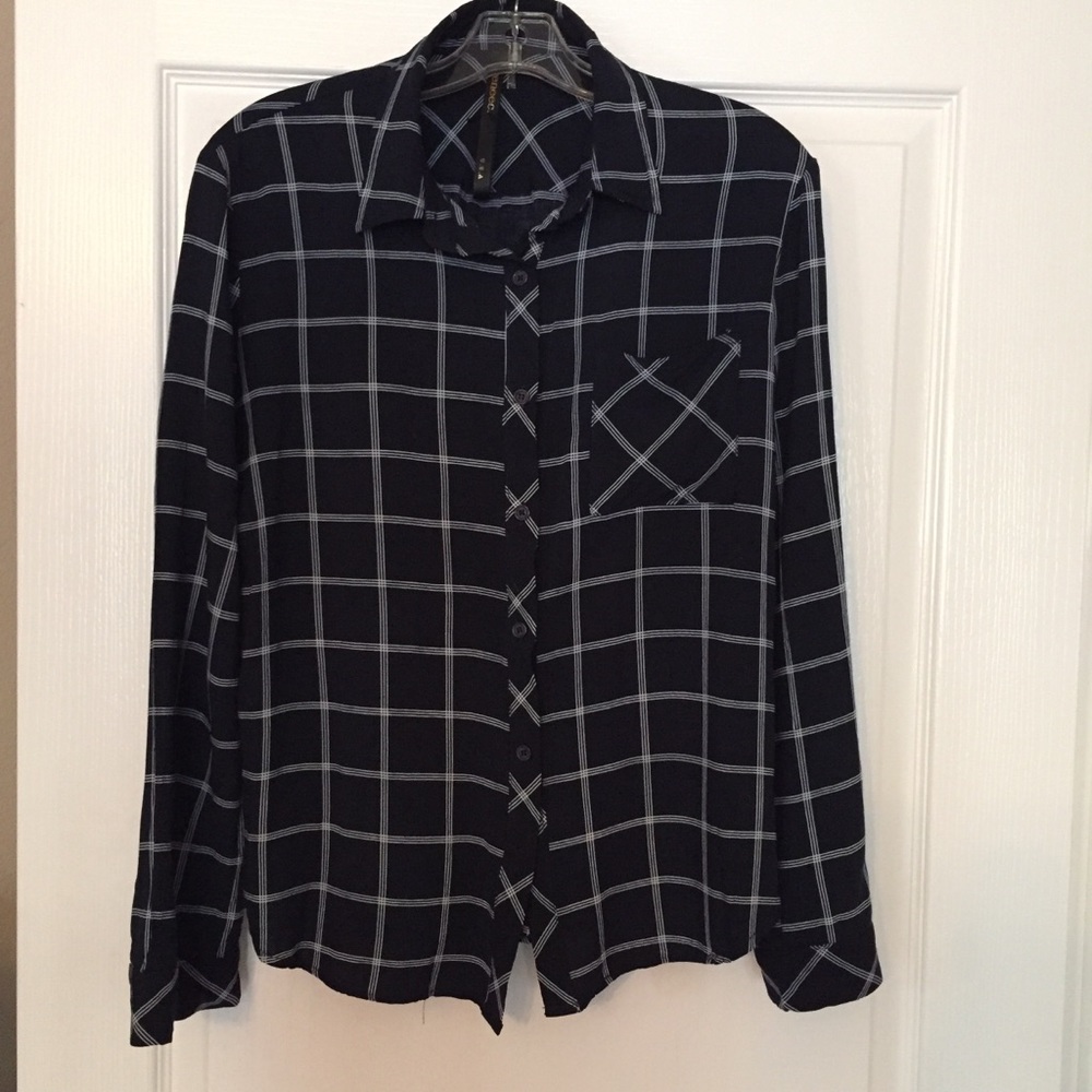 ReneeC long sleeve blouse Navy size L